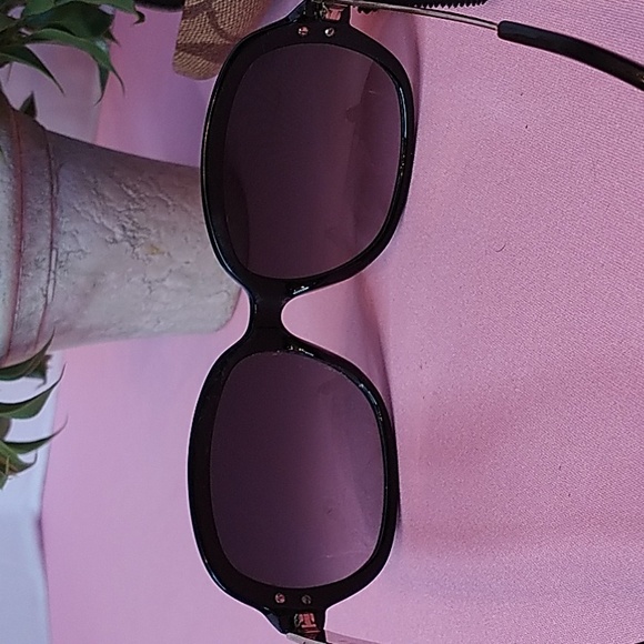 Coach black Tortoise Sunglasses on Coach case - Picture 7 of 9